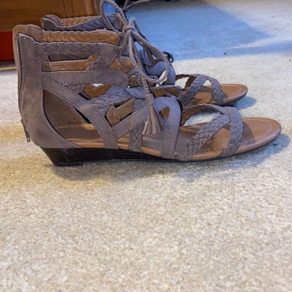 Women’s Tie Sandals